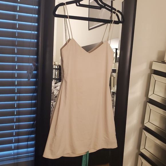 Mistress Rocks Flowy Dress - Picture 2 of 8